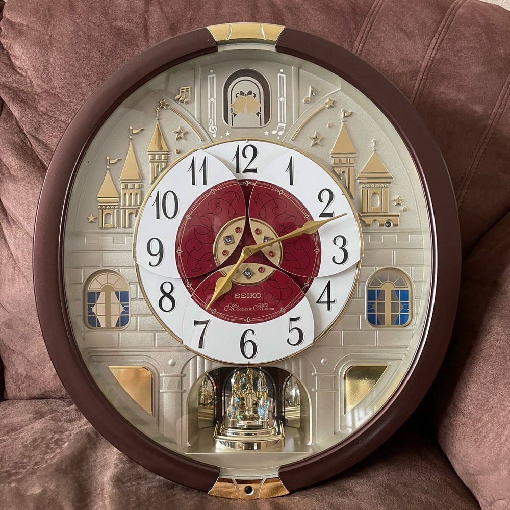 Seiko Melodies in motion musical clock!